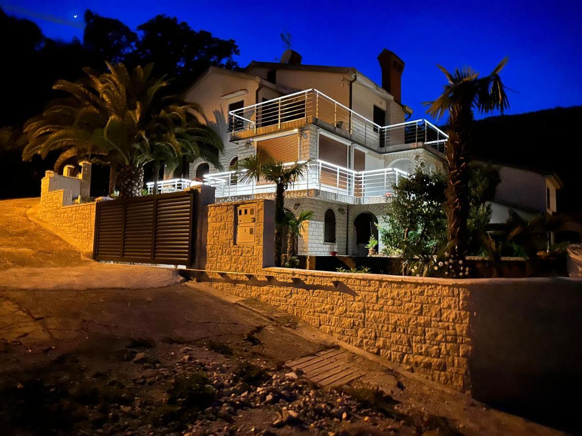 Vacation Home Lucija Slatina  Exteriér fotografie